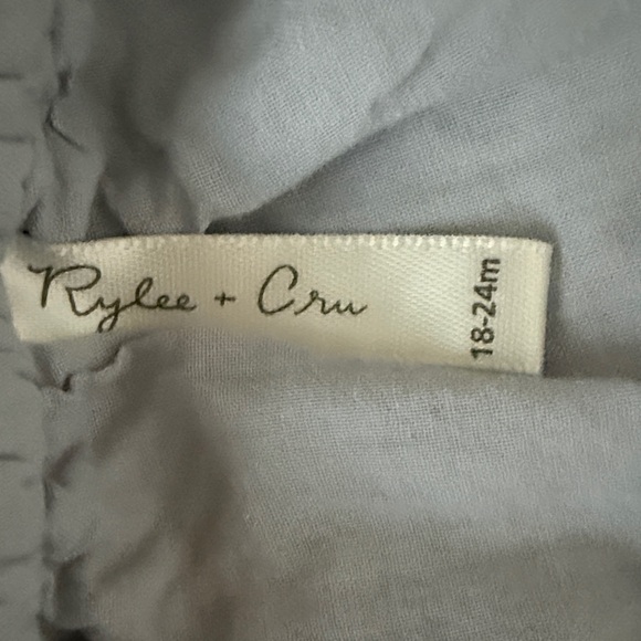 RYLEE + CRU Blue Eyelet Bubble Romper 18-24M VGUC - Picture 2 of 7